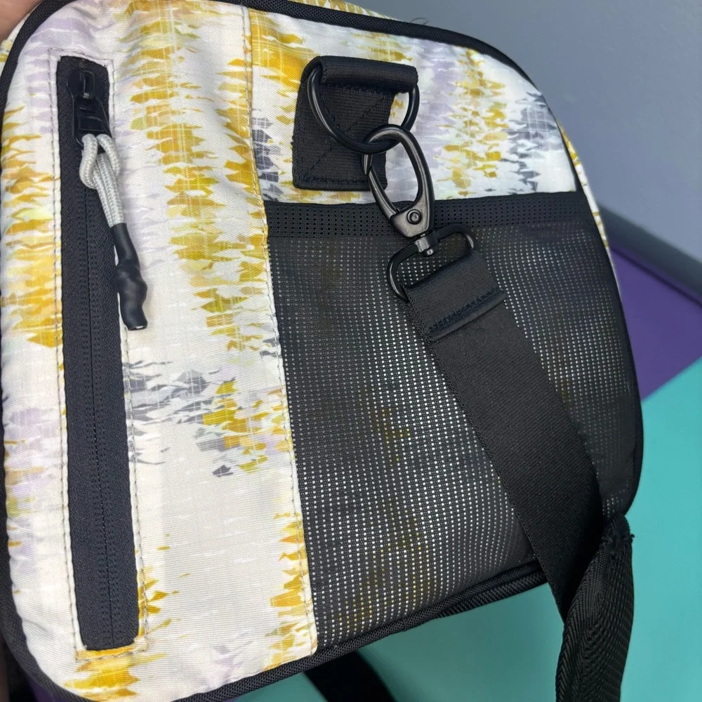 Vooray Boost Duffel Bag‎ Pebble